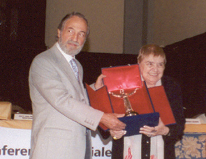 FERNANDA PIVANO – PREIS FÜR KUNST, WISSENSCHAFT UND  FRIEDEN 2002