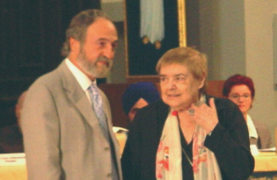 Pier Franco Marcenaro mit der Schriftstellerin und Essayistin Fernanda Pivano im Kloster von Sargiano